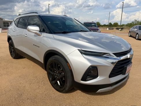 Used 2019 Chevrolet Blazer LT FWD image 4