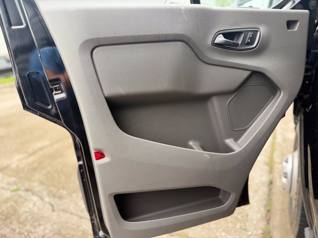 Used 2021 Ford Transit 350 XLT RWD image 14