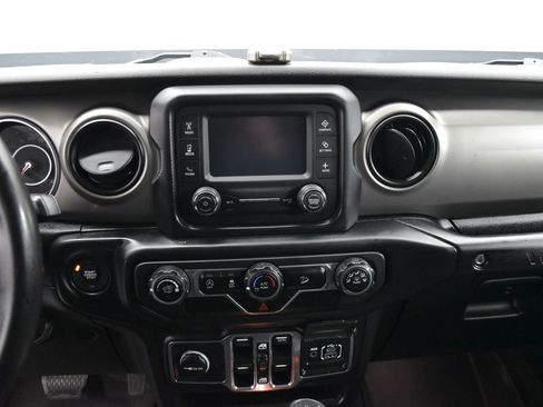 Used 2018 Jeep Wrangler Unlimited Sport S image 13