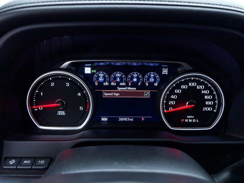 Used 2022 Chevrolet Silverado 2500 High Country w/ Z71 Off-Road Package image 33