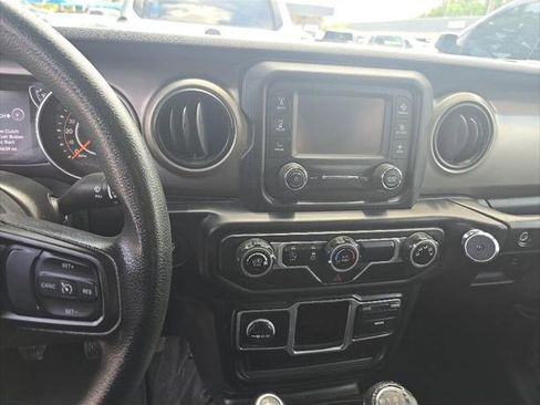 Used 2020 Jeep Wrangler Sport AWD/4WD image 14