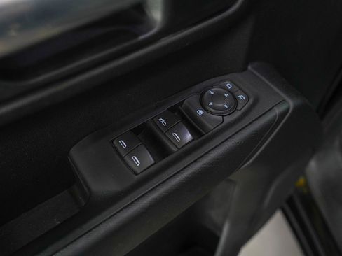 Used 2020 Chevrolet Silverado 1500 Custom w/ Custom Value Package image 22