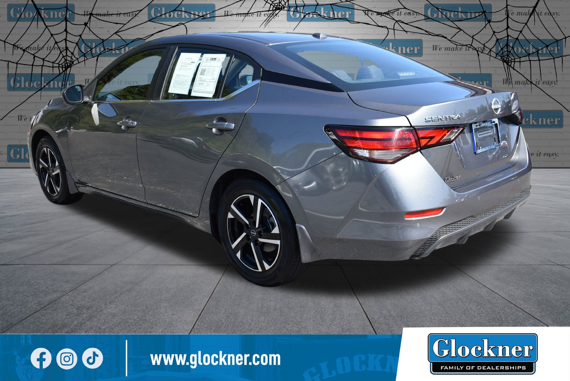 Used 2025 Nissan Sentra SV w/ Trunk Package FWD image 8