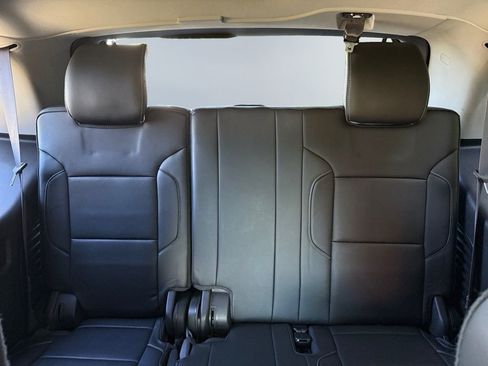 Used 2017 GMC Yukon Denali image 25