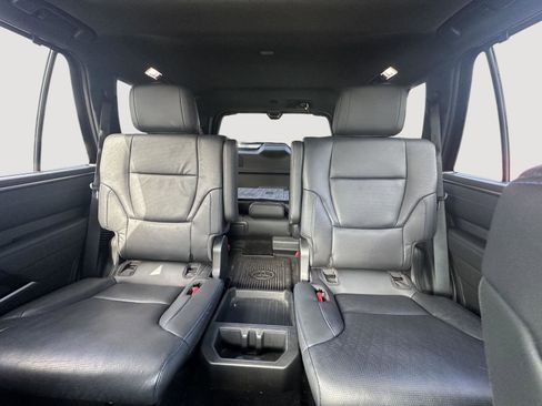 Used 2024 Toyota Sequoia Platinum image 12