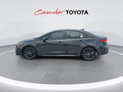 Certified 2025 Toyota Corolla SE FWD image 5