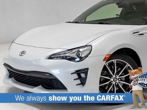 Used 2018 Toyota 86 RWD image 2