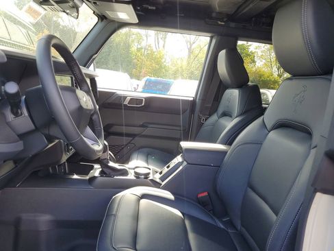 New 2025 Ford Bronco Big Bend w/ Black Diamond Package image 7