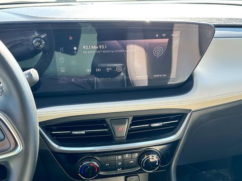 Used 2024 Buick Encore GX Sport Touring w/ Advanced Technology Package FWD image 16