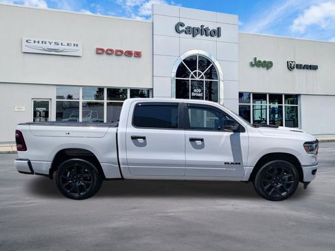 Used 2023 RAM 1500 Laramie AWD/4WD image 2