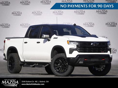 Used 2025 Chevrolet Silverado 1500 LT Trail Boss w/ LT Trail Boss Premium Package AWD/4WD image 1