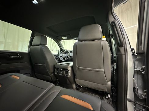 Certified 2025 GMC Sierra 1500 AT4 AWD/4WD image 19