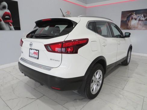 Used 2017 Nissan Rogue Sport SV w/ SV All-Weather Package image 4