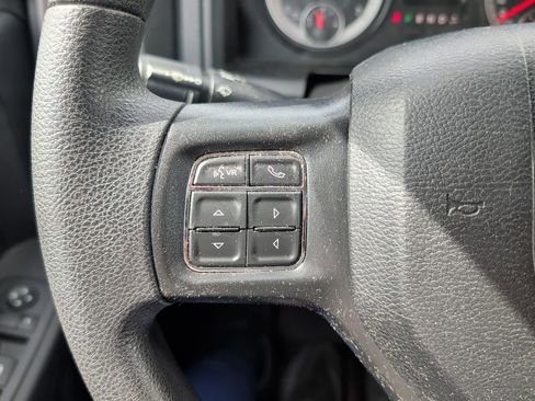 Used 2022 RAM 1500 Tradesman w/ Tradesman SXT Package AWD/4WD image 7