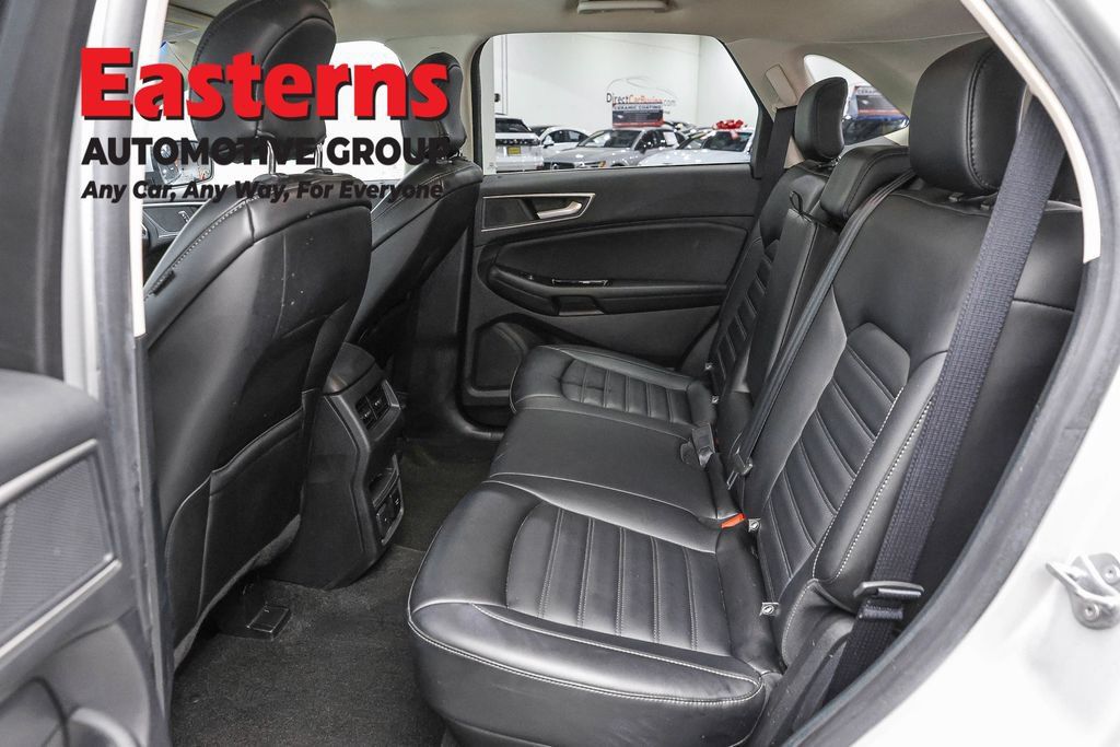 Used 2019 Ford Edge SEL w/ Equipment Group 201A FWD image 22