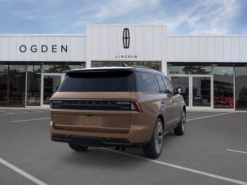 New 2026 Lincoln Navigator Black Label AWD/4WD image 8