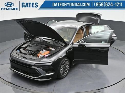 New 2025 Hyundai Sonata Limited image 98