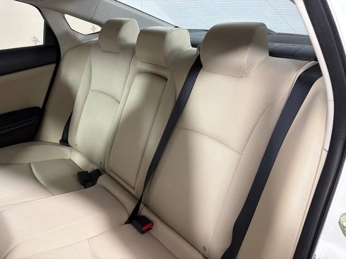 Used 2016 Honda Civic EX image 18
