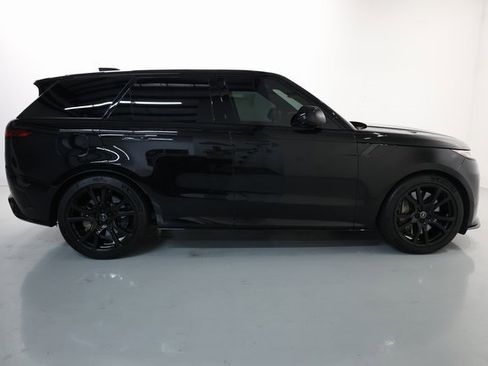 Used 2024 Land Rover Range Rover Sport image 57