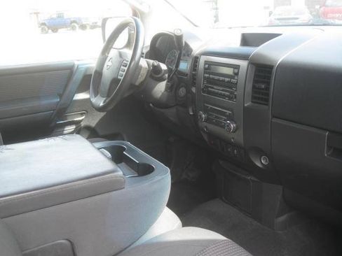 Used 2012 Nissan Titan SV AWD/4WD image 19