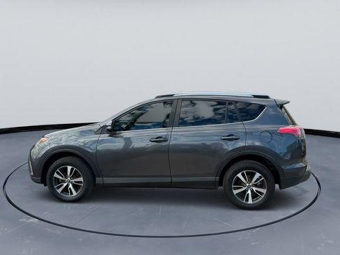 Used 2017 Toyota RAV4 XLE w/ Carpet Mat Package AWD/4WD image 4