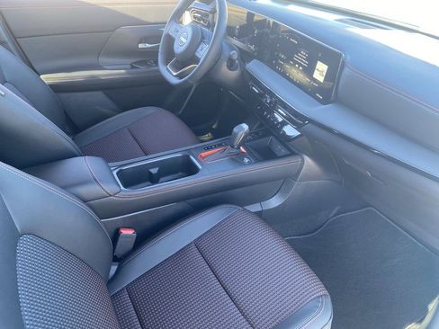 New 2026 Nissan Kicks SR w/ SR Premium Package image 13