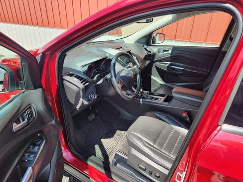 Used 2017 Ford Escape Titanium AWD/4WD image 11