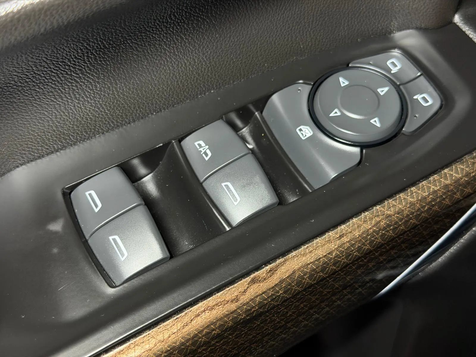 Used 2019 Chevrolet Silverado 1500 RST w/ All-Star Edition RWD image 24