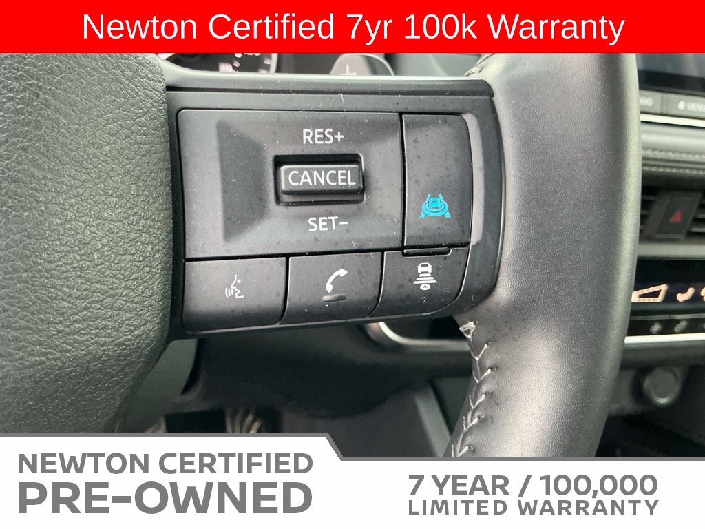 Used 2025 Nissan Rogue SV AWD/4WD image 32