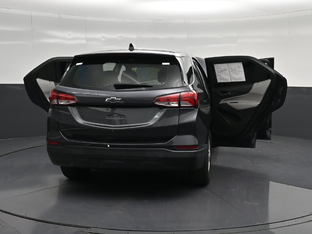 Used 2022 Chevrolet Equinox LS FWD image 26