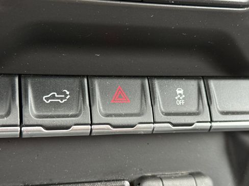 Used 2019 Chevrolet Silverado 1500 Custom Trail Boss w/ Custom Convenience Package image 36