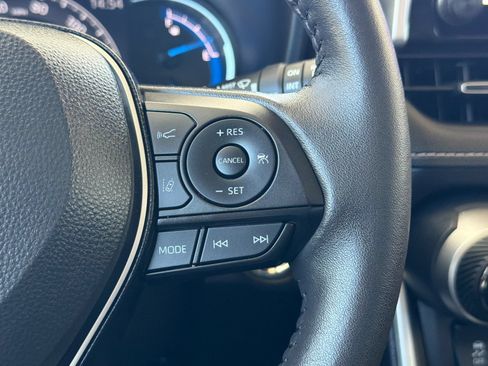 Used 2025 Toyota RAV4 XLE Premium w/ Weather Package AWD/4WD image 29