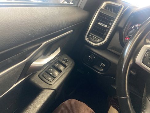 Used 2021 RAM 1500 Big Horn image 31