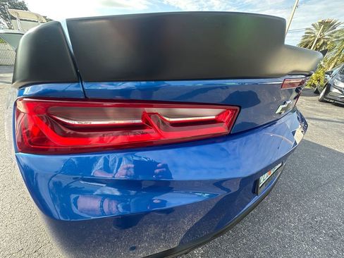 Used 2018 Chevrolet Camaro SS image 12