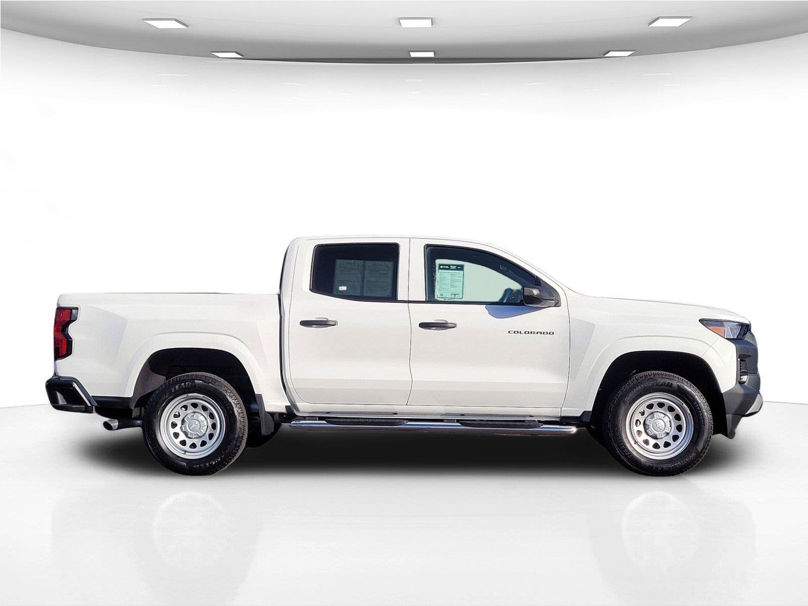 Used 2026 Chevrolet Colorado W/T w/ Advanced Trailering Package RWD image 5