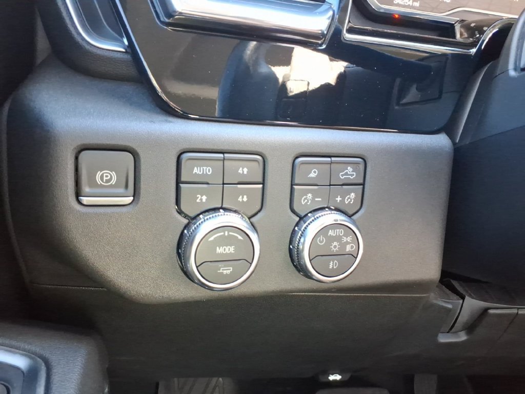 Used 2024 GMC Sierra 1500 Elevation w/ Elevation Premium Package AWD/4WD image 25