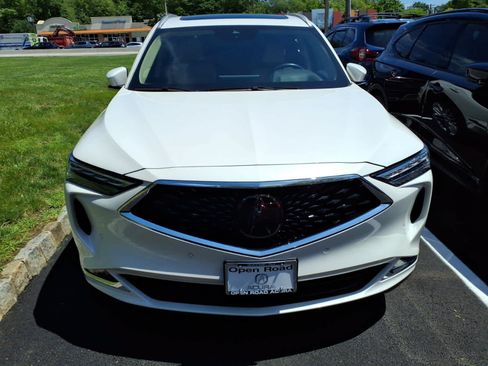 Certified 2024 Acura MDX SH-AWD w/ Advance Package image 2