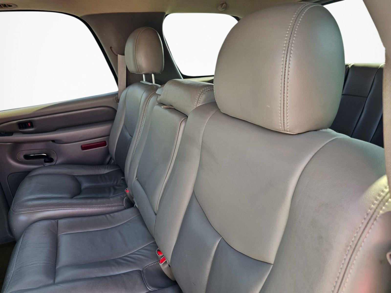 Used 2005 GMC Yukon Denali AWD/4WD image 30