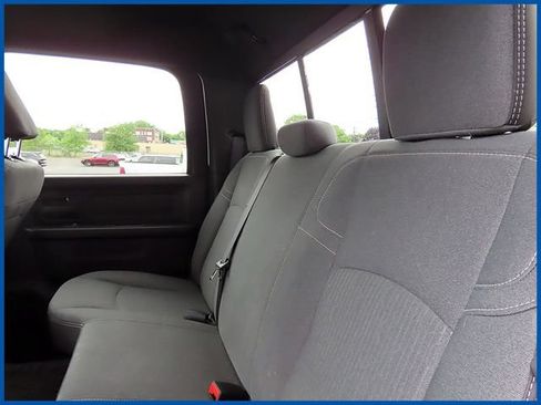Certified 2024 RAM 2500 Tradesman w/ Chrome Appearance Group AWD/4WD image 11
