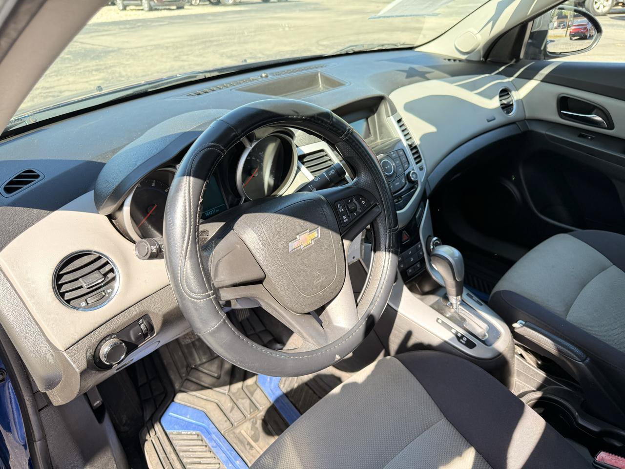 Used 2012 Chevrolet Cruze LS w/ Connectivity Package FWD image 8