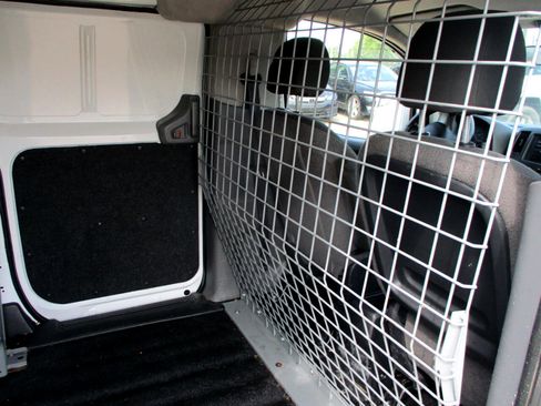 Used 2015 Nissan NV200 SV w/ Back Door Glass Package image 18