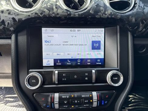 Used 2022 Ford Mustang GT Premium w/ Equipment Group 401A RWD image 16