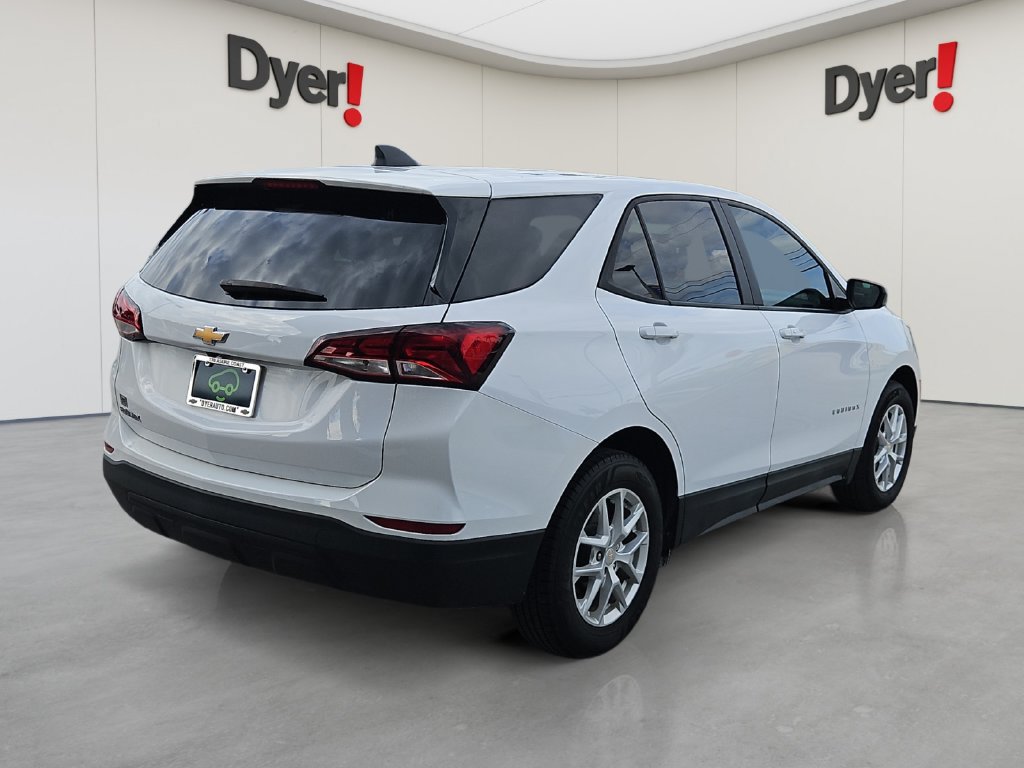 Certified 2024 Chevrolet Equinox LS w/ LS Convenience Package FWD image 5
