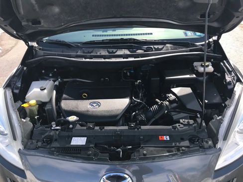 Used 2015 MAZDA MAZDA5 Grand Touring image 46