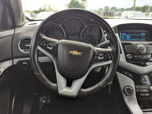 Used 2011 Chevrolet Cruze LT FWD image 16
