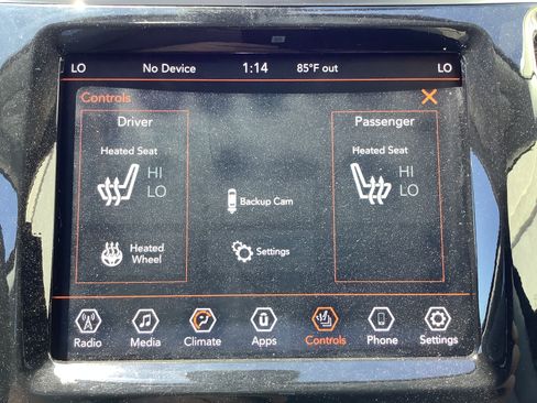 Used 2019 Jeep Cherokee Limited AWD/4WD image 23