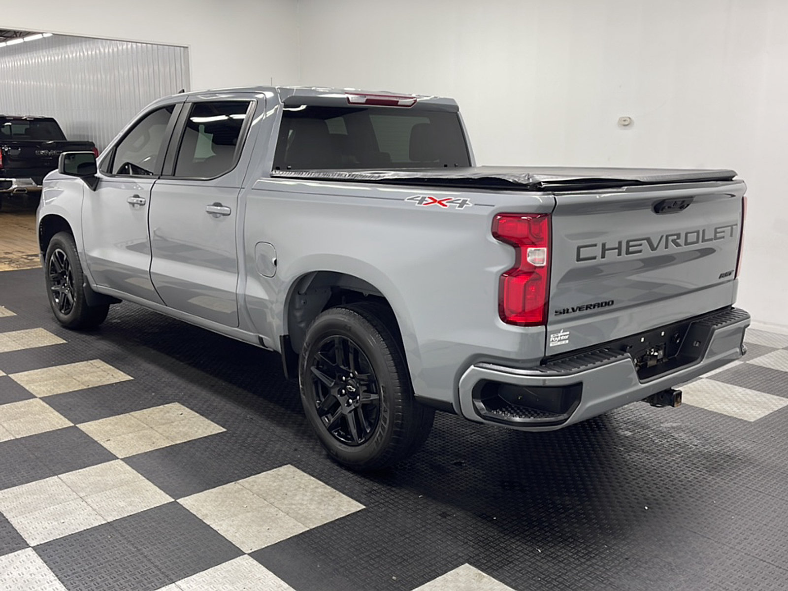 Used 2024 Chevrolet Silverado 1500 RST w/ LPO, Dark Essentials Package AWD/4WD image 17
