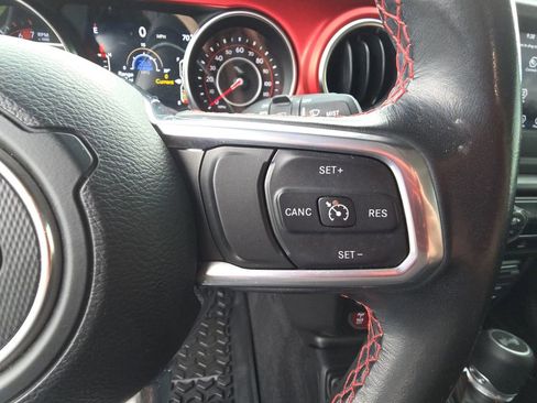 Used 2021 Jeep Wrangler Unlimited Rubicon w/ LED Lighting Group AWD/4WD image 19