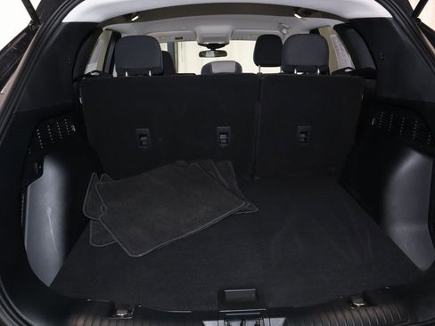 Certified 2022 Ford Escape SE w/ Cold Weather Package image 17