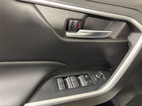 Certified 2022 Toyota RAV4 XLE Premium image 16